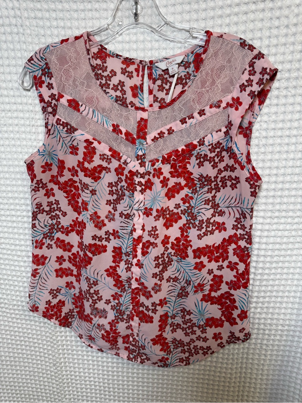 Candie's NWOT Pink Floral Lace Yoke Sleeveless Blouse, Size Medium